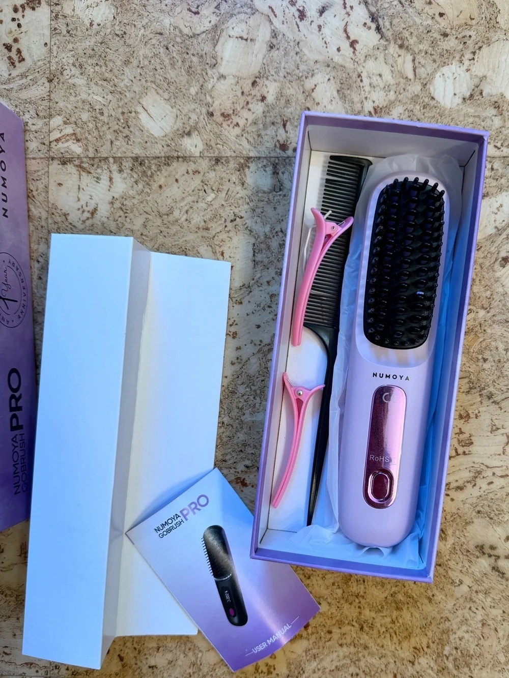 GoBrush Pro portable heated hairbrush - Purple. NWT